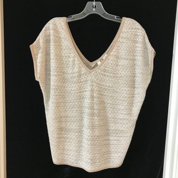 Anthropologie Sweaters - Moth Anthropologie Metallic Knit S/L Sweater XXS